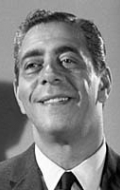 Robert Strauss