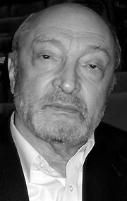 Михайло Козаков