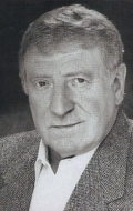 Clive Revill