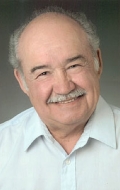 Everett Sifuentes