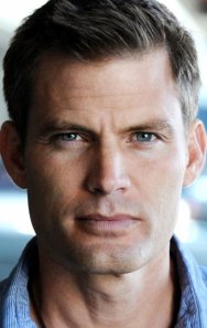 Casper Van Dien