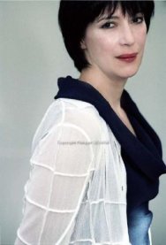 Anne Alvaro