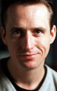 Linus Roache