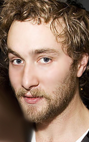 Oliver Chris