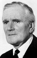 Desmond Llewelyn