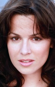 Natalia Avelon