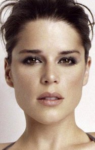 Neve Campbell