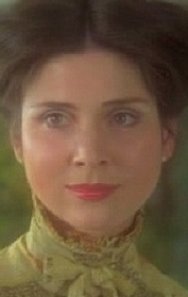 Holly Palance