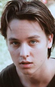 Tom Schilling