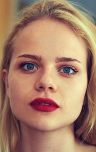 Lili Epply