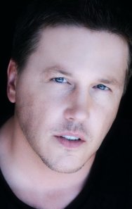 Lochlyn Munro