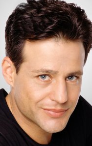 Louis Mandylor