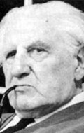 Finlay Currie