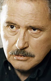 Victor Lanoux