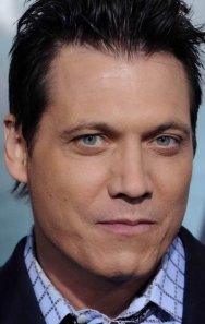 Holt McCallany