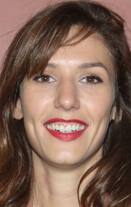 Doria Tillier