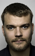 Pilou Asbæk