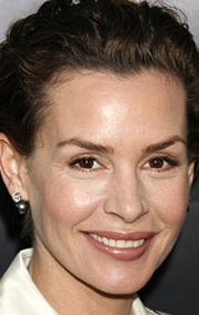 Embeth Davidtz