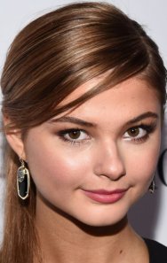 Stefanie Scott