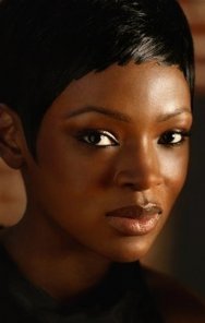 Caroline Chikezie