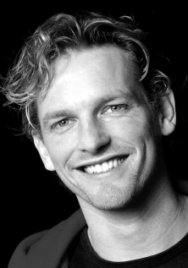 Barry Atsma