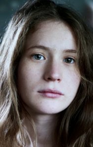 Claire Duburcq