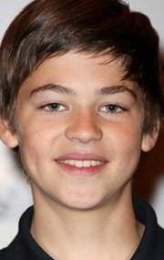 Hero Fiennes Tiffin