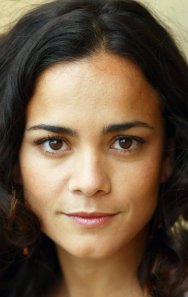 Alice Braga